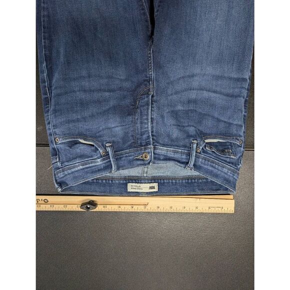 Levi's Vintage Blue Jeans Perfectly Slimming Skinny Leg Women's 29/32 - Picture 9 of 10